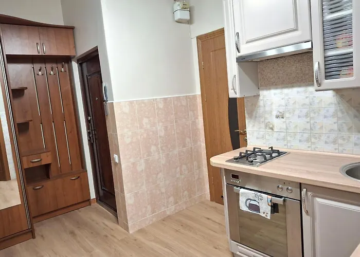 Milaapart Stteodor Λβιβ